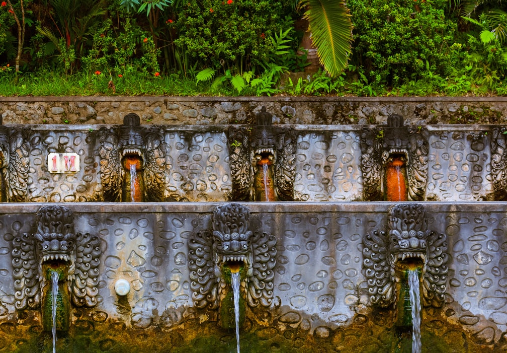 Sources d'eaux chaudes de Banjar à proximité de Lovina